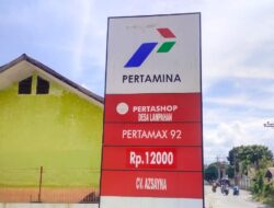 Petugas Pertashop CV.AZSAYNA di Duga Arogan Saat Pengisian BBM Kepada Masyarakat 