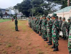 Ciptakan Kebersihan Lingkungan, Anggota Kodim 0106/Aceh Tengah Melaksanakan Karya Bakti Bersihkan Lapangan Musara Alun