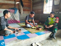 Upaya Mengenal Warga Binaannya, Babinsa Melaksanakan Komsos