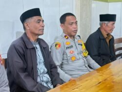 Wakapolres Bener Meriah Berdialog Santai Dengan Warga Saat Jumat Curhat