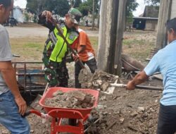 Babinsa Dan Warga, Goro Bersih kan Mushola