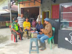 Turun Langsung Ke Desa Binaan, Babinsa Berikan Himbauan Kamtibmas