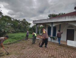Babinsa Bersama Warga Gotong Royong Menyambut Bulan Suci Ramadhan 1446 H
