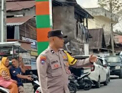 Personel Polsek Jajaran Polres Bener Meriah Atur Lalu Lintas di Pasar Takjil untuk Kelancaran dan Keamanan Warga