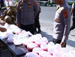 Kapolres Bener Meriah Cek Takjil dan Pantau Keamanan di Kawasan Pendestrian