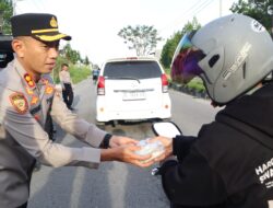 Kapolres Bener Meriah Berbagi Takjil, Wujud Kepedulian di Bulan Suci Ramadhan 1446 H