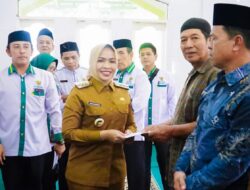 Bupati Labuhanbatu Serahkan Zakat ke Masyarakat Kecamatan Bilah Barat