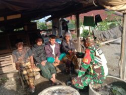 Patroli Wilayah, Babinsa Pastikan Warga Dapat Menjalankan Ibadah Puasa Dengan Tenang Dan Aman