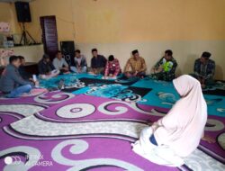 Tingkatkan Koordinasi Di Wilayah Binaan, Babinsa Bersama Bhabinkamtibmas melaksanakan Komsos Bersama Aparatur Desa