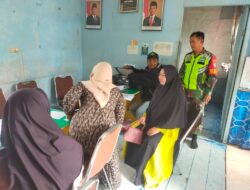 Babinsa Koramil 06/Bukit Komsos Bersama Kader Posyandu Batin Wih Pongas