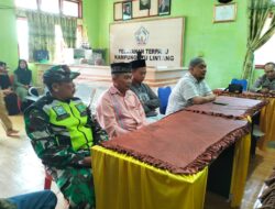 Mempererat Sinergitas, Babinsa Komsos Bersama Perangkat Desa dan Tomas
