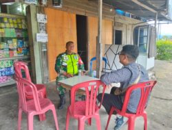 Perkuat Silaturahmi di Hari Raya, Babinsa Komsos Dengan Warga