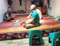 Babinsa Komsos Bersama Warga Tingkatkan Kebersamaan di Wilayah Binaan