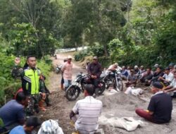 Kegiatan Komsos Babinsa Koramil 08/SN  di Kampung Burni Bius