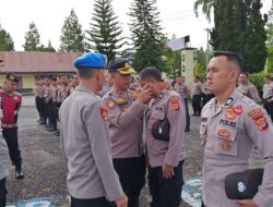 Tingkatkan Disiplin, Wakapolres Bener Meriah dan Propam Lakukan Inspeksi Ketat Personel