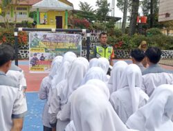Babinsa Koramil 01/Bandar, Sosialisasikan Rekrutmen Bintara TNI – AD Kepada Siswa/i SMA Negeri 1 Bandar