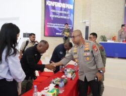 Konferensi Pers Penutupan Operasi SAR IPTU Tomi Samuel Marbun, Polda Papua Barat Tegaskan Komitmen Kemanusiaan