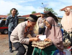 Polres Aceh Tengah Peduli, Kapolres Salurkan 20 Paket Sembako Dan Tali Asih Ke Warga Mekar Maju