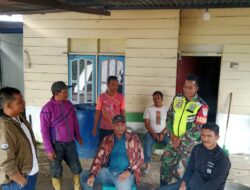 Bangun Keakraban Di Wilayah Binaan, Babinsa Komsos Secara Langsung Dengan Warga