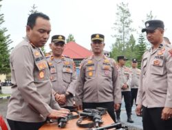 Kapolres Bener Meriah Tinjau Kondisi dan Kelengkapan Senjata Api Personel