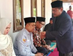 Peusijuk Walikota dan Wakil Walikota Langsa Oleh Para Tokoh Ulama