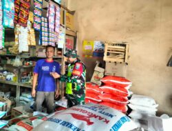Pastikan Harga Dan Ketersediaan Sembako, Babinsa Komsos dengan Pedagang