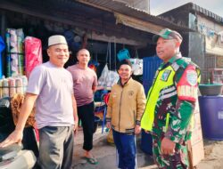 Suasana Hangat Hari Raya Idul Adha, Dimanfaatkan Babinsa Jalin Silaturahmi Dengan Warga