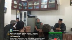 Babinsa Silih Nara Jalin Sinergi dengan Aparatur Desa Burni Bius
