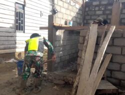 Babinsa Koramil 06/Jagong Gelar Karya Bakti Bersama Warga di Desa Paya Tungel