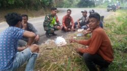 Monitoring Wilayah, Babinsa Koramil 04/PRG Komsos Bersama Masyarakat
