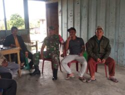 Babinsa Koramil 05/Permata Komsos dengan Warga Desa Bintang Bener