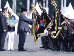 Presiden Hadiahi Penghargaan Nugraha Sakanti Kepada Divisi Humas Polri dan Enam Satker Lainnya