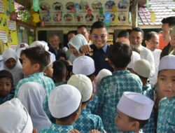 Pemko Langsa Distribusikan 17.517 Pasang Seragam Sekolah Gratis untuk SD dan SMP