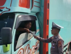 Dalam Rangka Operasi Patuh Seulawah 2025 Satlantas Polres Bener Meriah Gencarkan Sosialisasi Keselamatan Lalu Lintas, Bagikan Brosur ke Pengendara