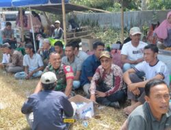 Babinsa Koramil 08/Silih Nara Jalin Kedekatan Lewat Komsos Bersama Warga Desa Binaan