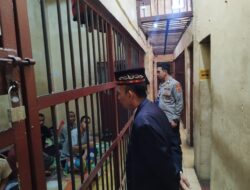 Polres Aceh Tengah Laksanakan Binrohtal Rutin untuk Tahanan, Tekankan Pentingnya Shalat Lima Waktu