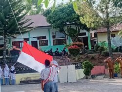 Polisi Jadi Inspektur Upacara di SMKN 4 Bener Meriah, Ajak Siswa Tingkatkan Semangat Belajar dan Tertib Lalu Lintas