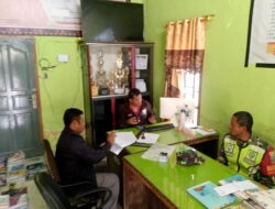 Jalin Silaturahmi, Babinsa Koramil 01/Bandar Komsos dengan Aparatur Desa