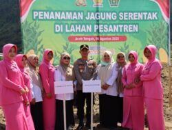 Penanaman Jagung Serentak, Kapolres Aceh Tengah Hadiri Kegiatan di Pondok Pesantren Al’Hasaniah Al’Aziziyah
