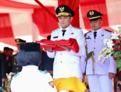 Dipimpin Wakil Gubernur, Upacara Penurunan Bendera di Aceh Berlangsung Khidmat