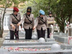 Peringati Hari Jadi Polwan RI Ke 77, Polwan Polda Aceh Gelar Upacara Ziarah Di TMP