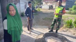 Babinsa Laksanakan Komsos Untuk Monitoring Wilayah Sambil Menjalin Silahturahmi Bersama Warga