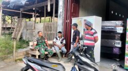 Babinsa Koramil 08/SN Laksanakan Komsos dengan Warga di Desa Genting Gerbang