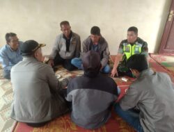 Samakan Persepsi, Babinsa Desa Bujang Komsos Bersama Aparatur Desa