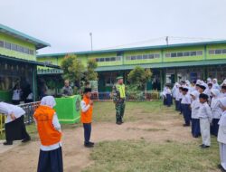 Babinsa Bersama BPBD Bener Meriah Sosialisasikan Penggunaan APAR Kepada Siswa-siswi