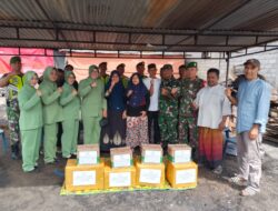 Danramil 01/Bandar Bersama Persit Ranting 02 Salurkan Bantuan Sembako