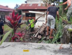 Ciptakan Lingkungan Yang Bersih Dan Aman, Babinsa Koramil 03/TG Goro Bersama Warga